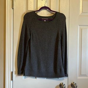 Long sleeved sweater